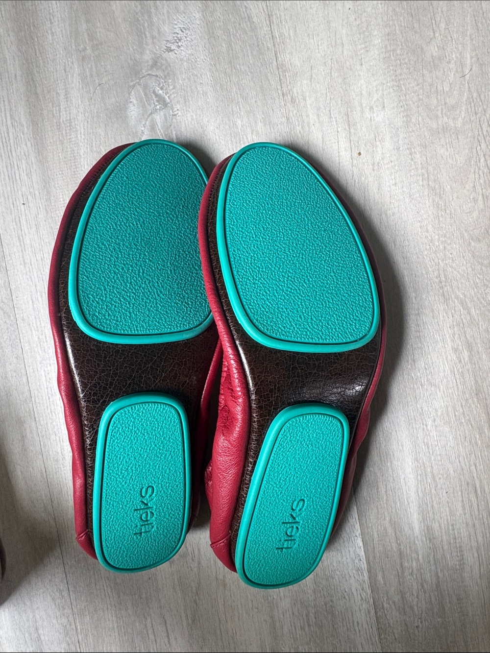 NWOT Tieks Red Leather Ballet Flats - Picture 2 of 2
